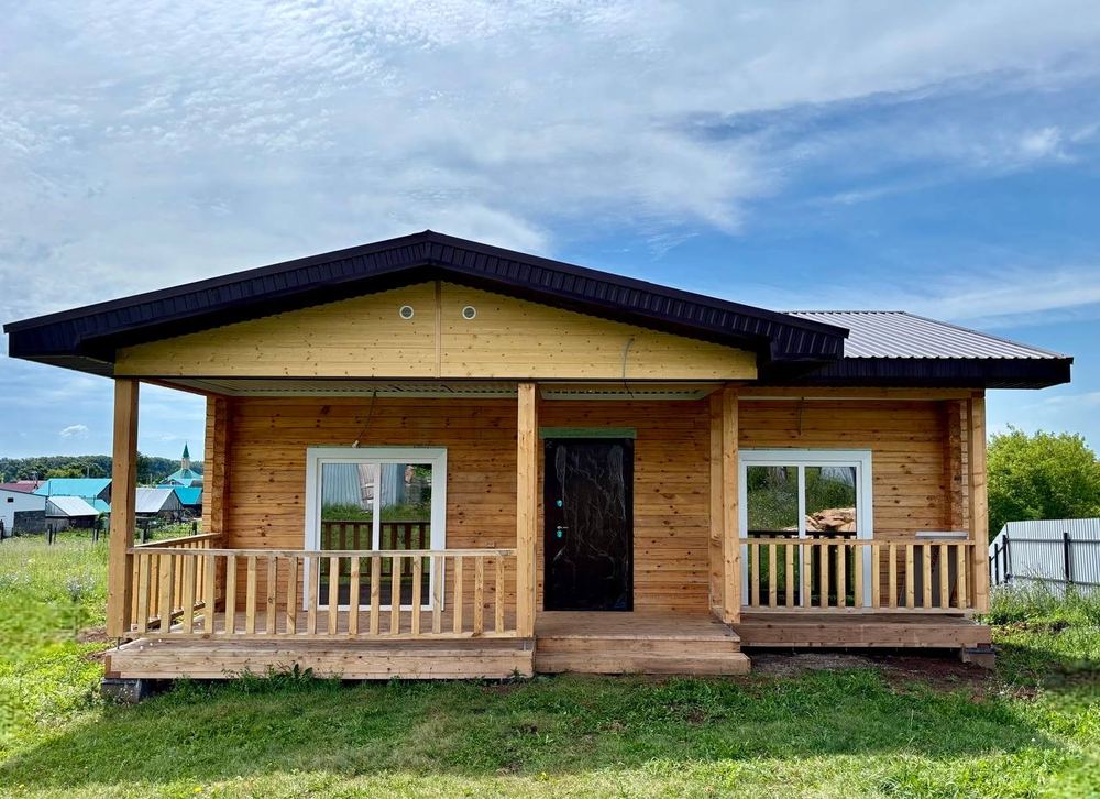 Дом из бруса с террасой — 70,6 м² — построен СК «Свой Дом», Уфа